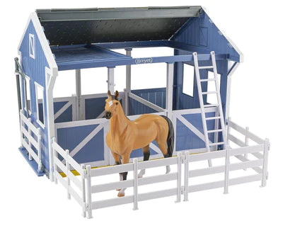 Deluxe Country Stable with Horse and Wash Stall #3978